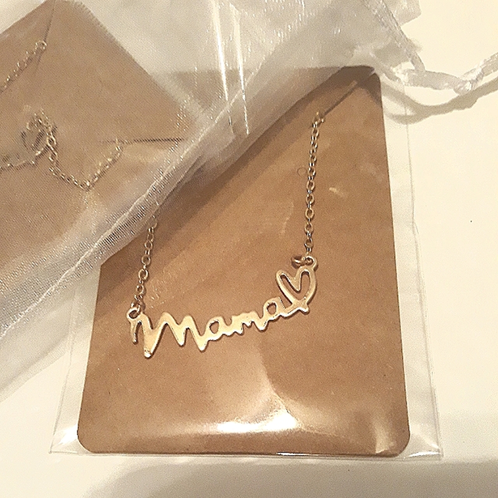 Gorgeous Heart Mama Mom Necklace Gold plate over stainless alloy. NEW NWT
